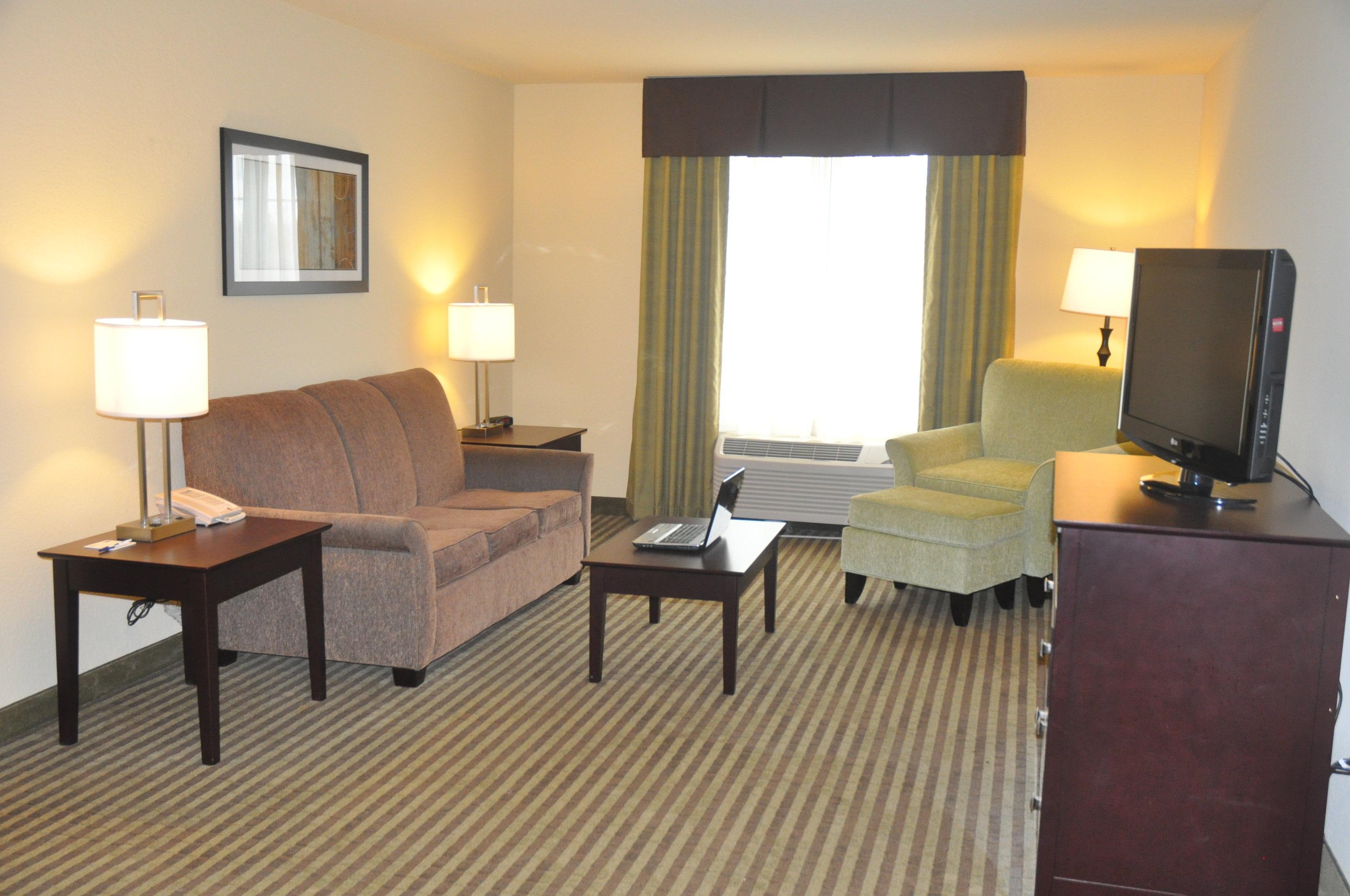 Holiday Inn Express & Suites Sarasota East, An Ihg Hotel Exterior photo